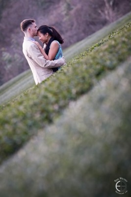 engagement-photos-jeju-island-south-korea-osulloc-museum